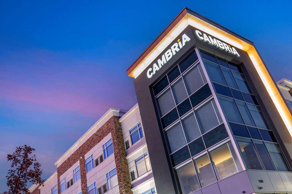 Cambria Hotel Manchester South Windsor ภายนอก รูปภาพ