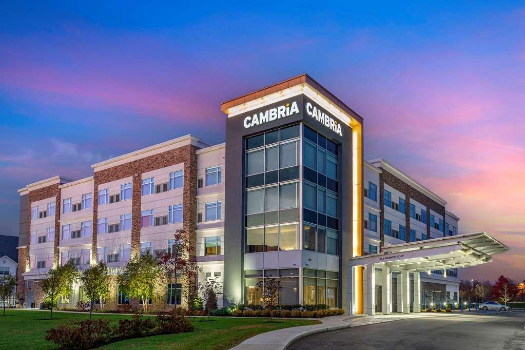 Cambria Hotel Manchester South Windsor ภายนอก รูปภาพ